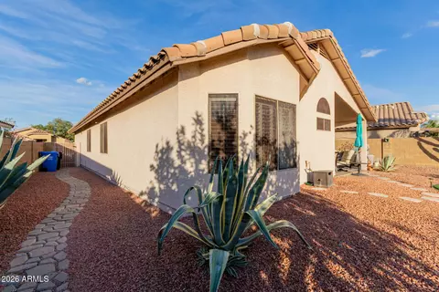 Exterior - 4309 E Tether Trl, Phoenix, AZ 85050 photo 14 of 18