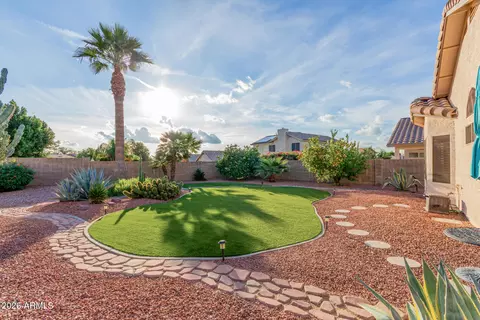 Exterior - 4309 E Tether Trl, Phoenix, AZ 85050 photo 9 of 18