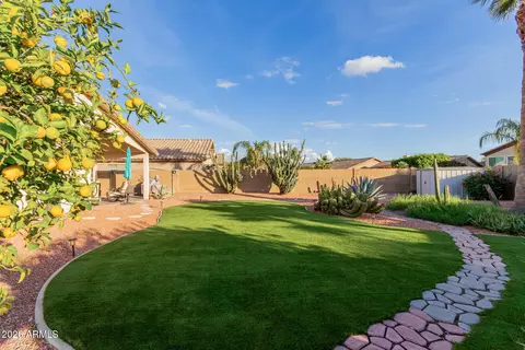 Exterior - 4309 E Tether Trl, Phoenix, AZ 85050 photo 15 of 18
