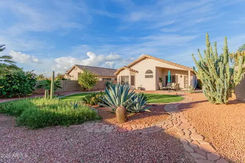 Exterior - 4309 E Tether Trl, Phoenix, AZ 85050 photo 10 of 18