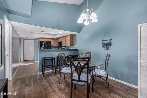 Dining - 537 S Delaware Dr #221, Apache Junction, AZ 85120 photo 1 of 2