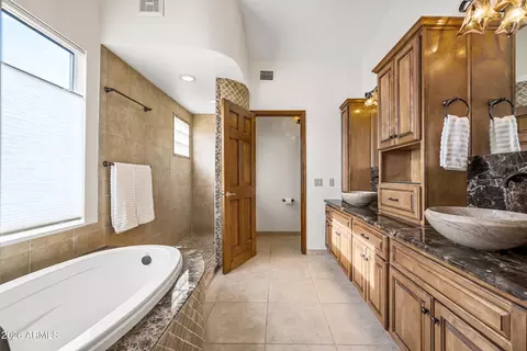 Bath - 7833 S Terrace Rd, Tempe, AZ 85284 photo 2 of 4