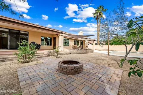 Exterior - 7833 S Terrace Rd, Tempe, AZ 85284 photo 4 of 6