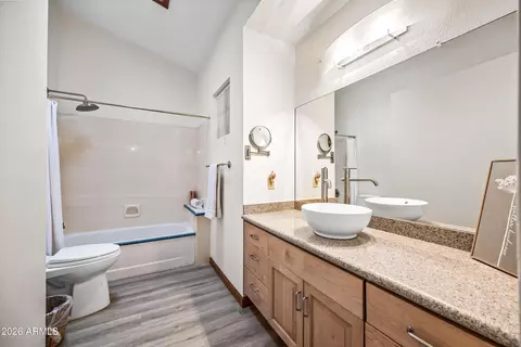 Bath - 7833 S Terrace Rd, Tempe, AZ 85284 photo 4 of 4