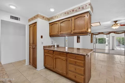 Kitchen - 4719 E Flossmoor Cir, Mesa, AZ 85206 photo 5 of 5