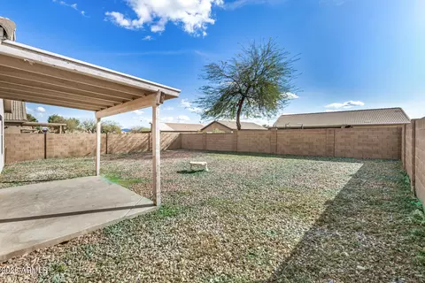 Exterior - 1183 W Rosal Ave, Apache Junction, AZ 85120 photo 2 of 4