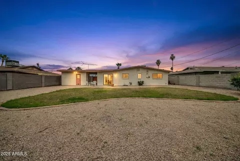Exterior - 2208 E Sylvia St, Phoenix, AZ 85022 photo 13 of 13