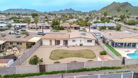View/Area - 2208 E Sylvia St, Phoenix, AZ 85022 photo 5 of 13