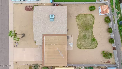 View/Area - 2208 E Sylvia St, Phoenix, AZ 85022 photo 8 of 13