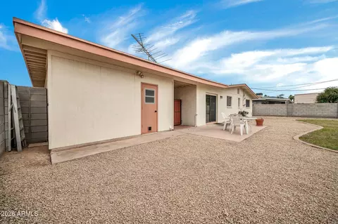 Exterior - 2208 E Sylvia St, Phoenix, AZ 85022 photo 11 of 13