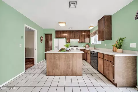 Kitchen - 2208 E Sylvia St, Phoenix, AZ 85022 photo 3 of 3