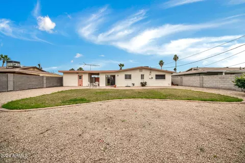 Exterior - 2208 E Sylvia St, Phoenix, AZ 85022 photo 12 of 13