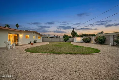 Exterior - 2208 E Sylvia St, Phoenix, AZ 85022 photo 6 of 13