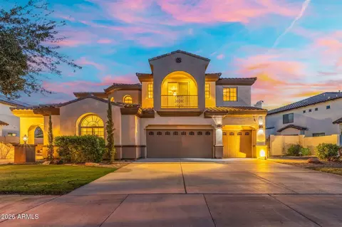 795 W Verbena Ln, Litchfield Park, AZ 85340