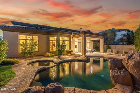 795 W Verbena Ln, Litchfield Park, AZ 85340