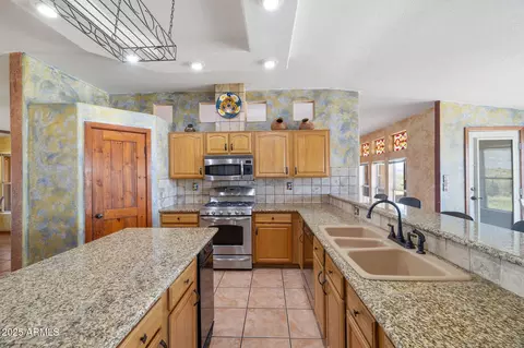 22091 E Mountain Rain Trl, Elgin, AZ 85611 photo 5