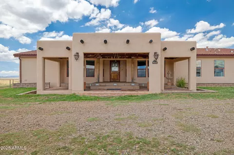 22091 E Mountain Rain Trl, Elgin, AZ 85611