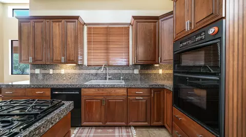 Kitchen - 7841 E Mcdowell Rd E, Mesa, AZ 85207 photo 4 of 5