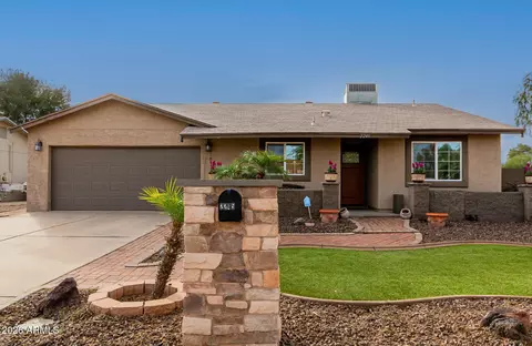 2245 W Sequoia Dr, Phoenix, AZ 85027