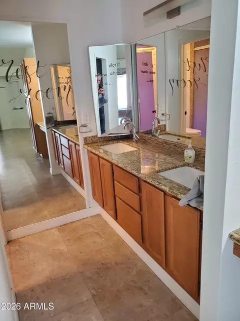 Bath - 1146 E Jensen St, Mesa, AZ 85203 photo 3 of 3
