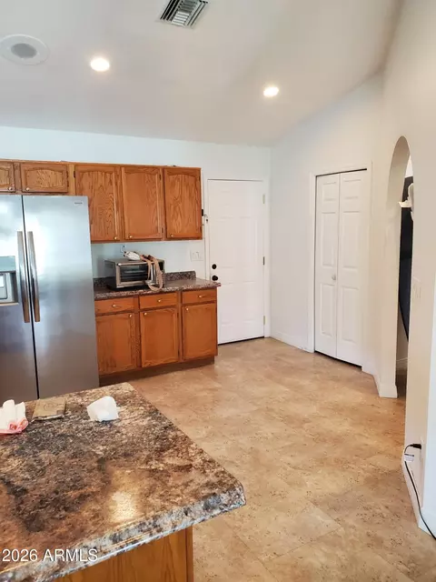 Kitchen - 1146 E Jensen St, Mesa, AZ 85203 photo 2 of 3