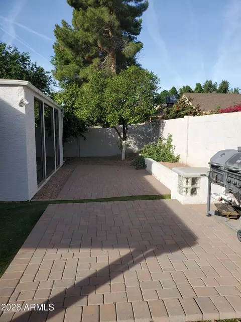 Exterior - 1146 E Jensen St, Mesa, AZ 85203 photo 5 of 7