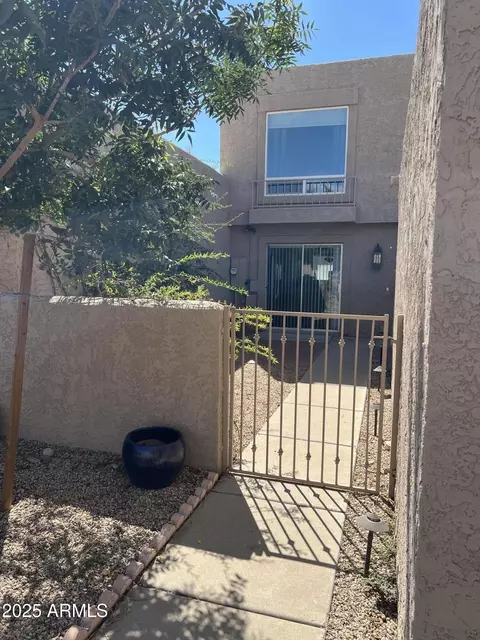 Exterior - 4011 E Charter Oak Rd, Phoenix, AZ 85032 photo 3 of 14