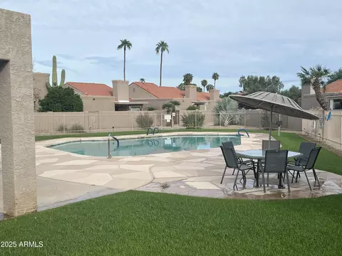 Exterior - 4011 E Charter Oak Rd, Phoenix, AZ 85032 photo 6 of 14