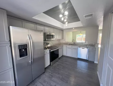 4011 E Charter Oak Rd, Phoenix, AZ 85032
