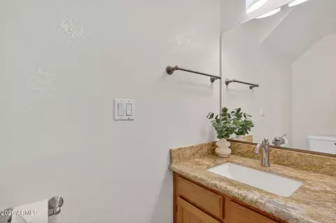 Bath - 310 E Vaughn Ave, Gilbert, AZ 85234 photo 1 of 5