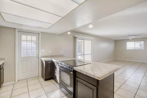 921 E Campus Dr, Tempe, AZ 85282 photo 19