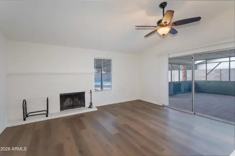 Living - 12128 S Eagleman Dr, Phoenix, AZ 85044 photo 6 of 7