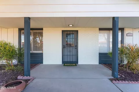 Exterior - 12128 S Eagleman Dr, Phoenix, AZ 85044 photo 1 of 8