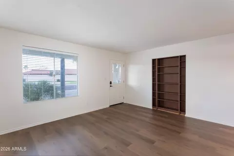 Living - 12128 S Eagleman Dr, Phoenix, AZ 85044 photo 4 of 7
