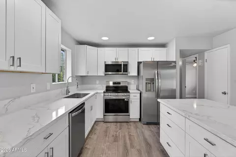 Kitchen - 665 S Silver Dr, Apache Junction, AZ 85120 photo 3 of 4