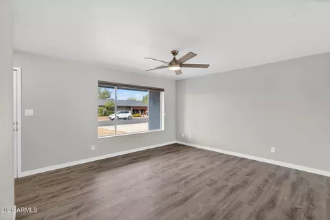 Living - 665 S Silver Dr, Apache Junction, AZ 85120 photo 5 of 6