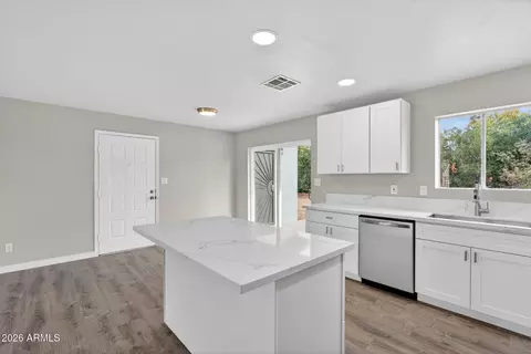 Entry Way - 665 S Silver Dr, Apache Junction, AZ 85120 photo 1 of 1