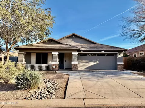 689 E Taylor Trl, San Tan Valley, AZ 85143
