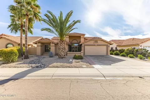 9251 W Oraibi Dr, Peoria, AZ 85382