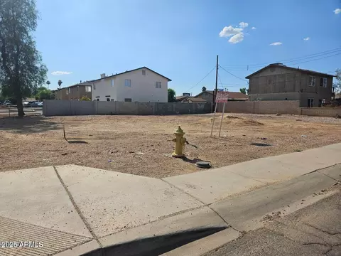 2522 W Ocotillo Rd #17, Phoenix, AZ 85017