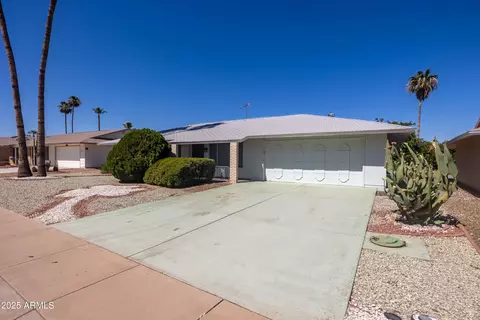 18011 N 134th Dr, Sun City West, AZ 85375