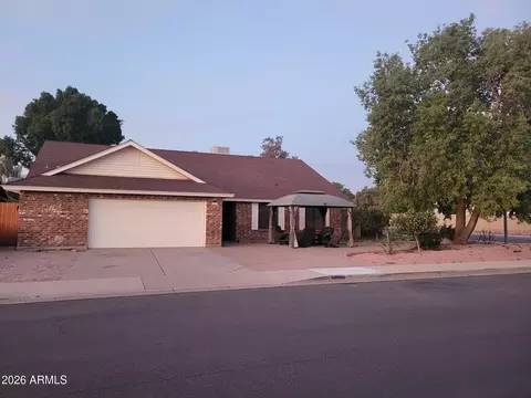 6462 E Fairfield St, Mesa, AZ 85205