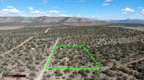 29399 W Stagecoach Ln #853, Seligman, AZ 86337