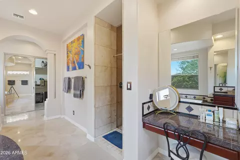 Bath - 3845 E Tracker Trl, Phoenix, AZ 85050 photo 2 of 6