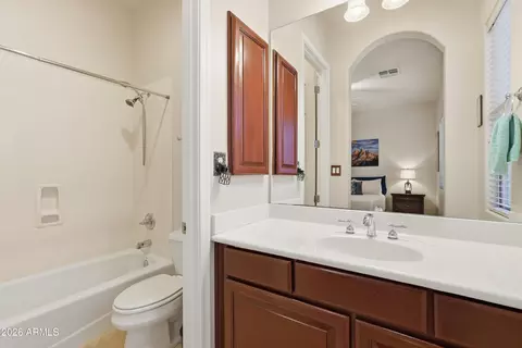 Bath - 3845 E Tracker Trl, Phoenix, AZ 85050 photo 5 of 6