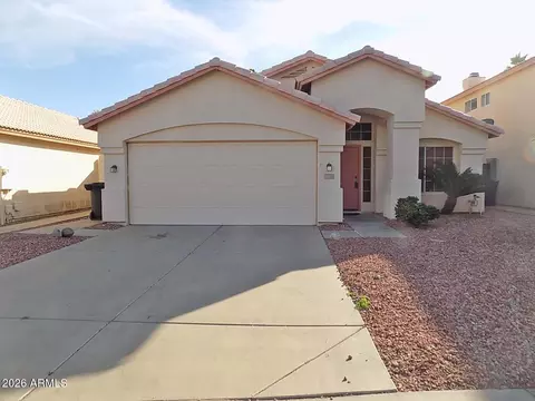 5961 W Saragosa Ct, Chandler, AZ 85226