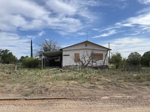 9585 E Joy Ave, Hereford, AZ 85615