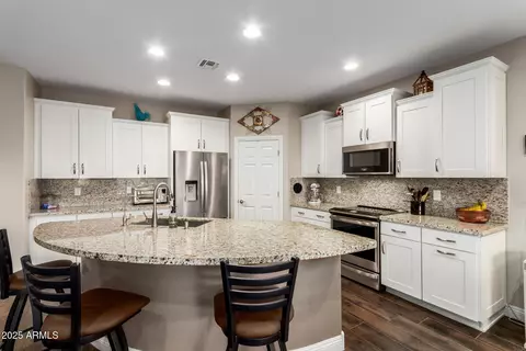 7811 W Silver Spring Way, Florence, AZ 85132