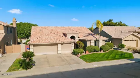 7150 W Dreyfus Dr, Peoria, AZ 85381
