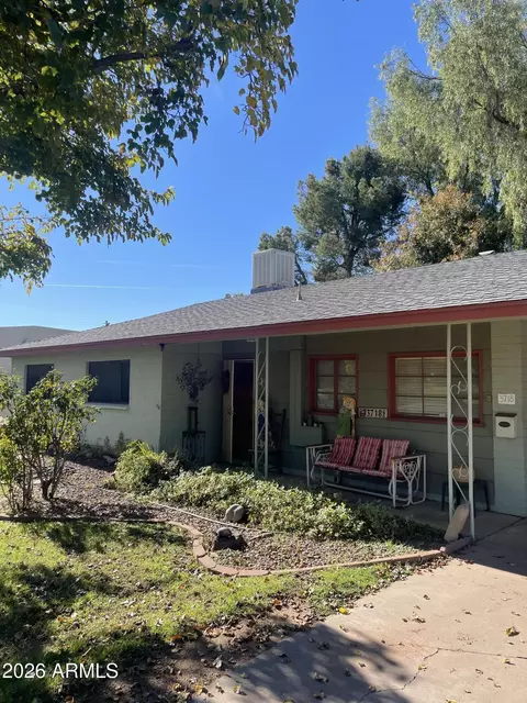 3718 N 50th St, Phoenix, AZ 85018